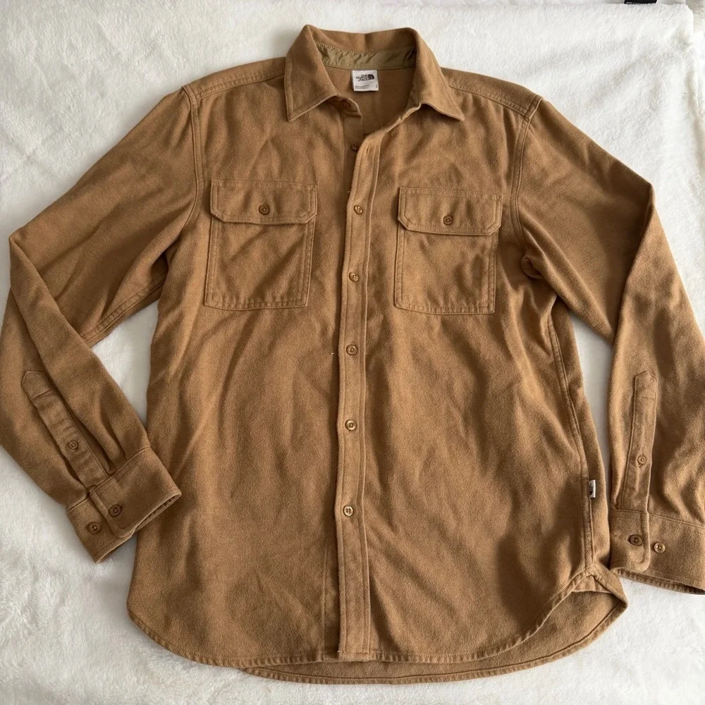 The North Face Men’s 100% Cotton Flannel Size Medium